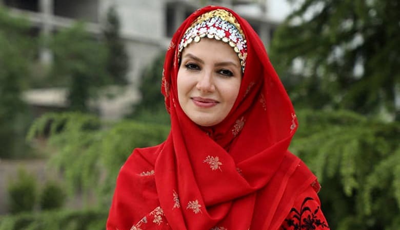 عکس/ خاله شادونه هم به خارج رفت!