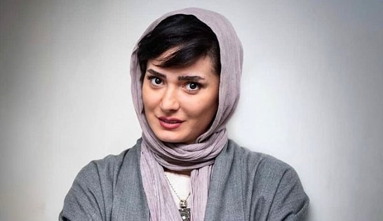 عکس/ لواسون گردی مینا وحید با شاسی بلند گران قیمتش!