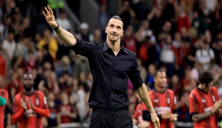 شوک به دنیای فوتبال؛ خداحافظی اسطوره جهان با چشمان گریان!