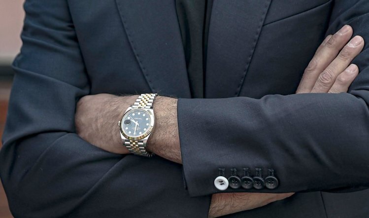 خودنمایی یحیی گل محمدی با ساعت 20 هزار دلاری!