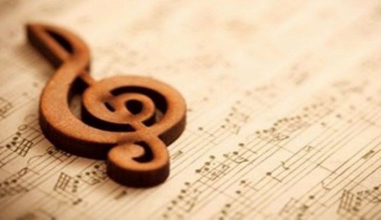 نابغه موسیقی ایران برای همیشه کور شد/ عکس