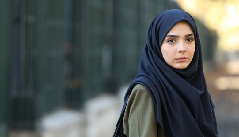 عکس/ حرکت عجیبی که خانم بازیگر با بینی‌اش کرد!