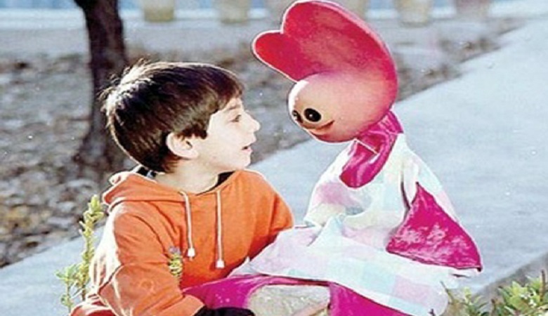 ایا می دانید این آقای مدل در خارج همان بازیگر “زی زی گلو” است/ عکس