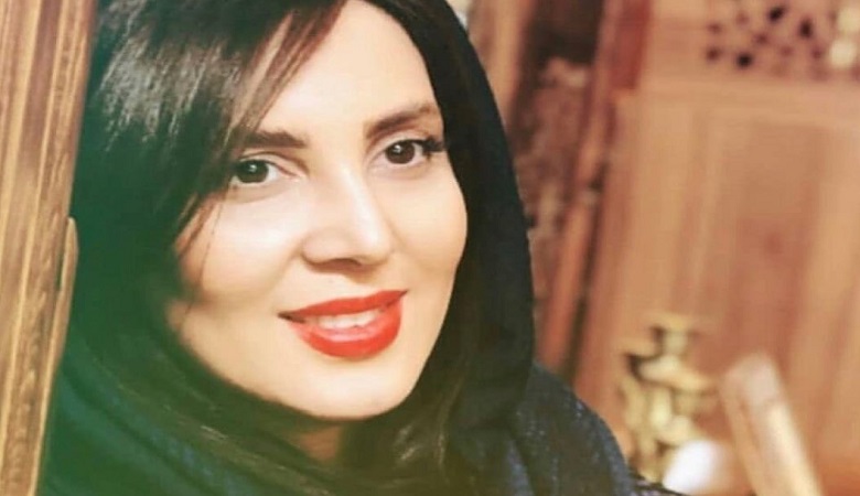 استایل متفاوت خانم بازیگر در حال تفکر/ عکس