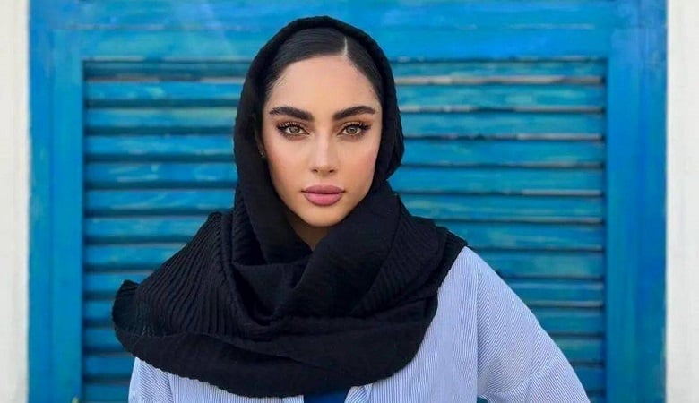 عکس/ ترلان پروانه با مینی اسکارف چه شکلی می‌شود؟