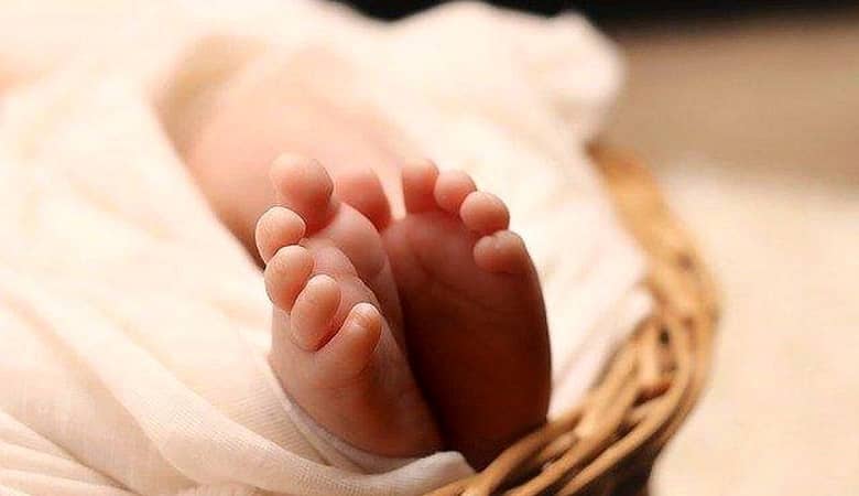 تولد نوزادی باورنکردنی از ازدواج این زن با یک عروسک/ عکس