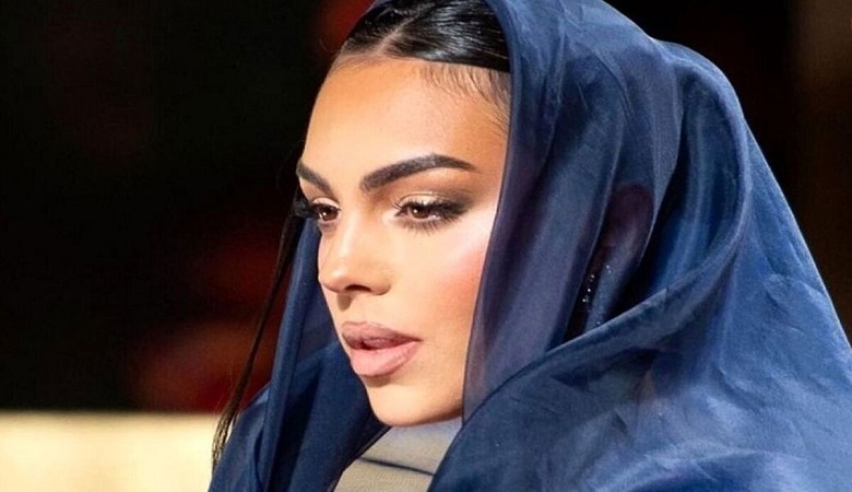 ویدیو/ رونمایی جورجینا از کلکسیون جواهرات چند میلیون دلاری اش