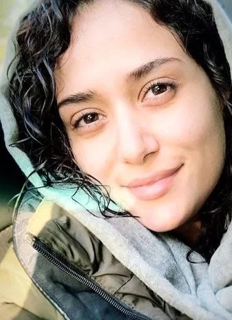 چهره بدون میکاپ “پریناز ایزدیار” دیده شد/ عکس