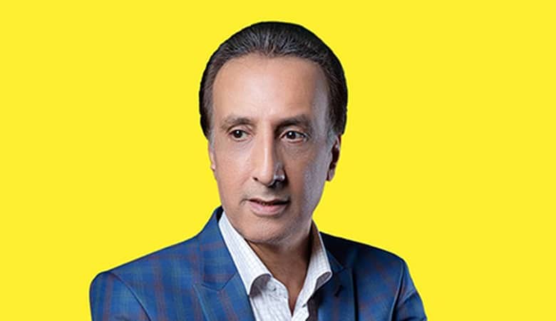 عکس/ گوینده قدیمی اخبار را با این تیپ نخواهید شناخت!