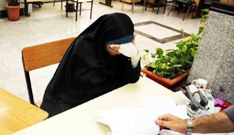 دختر ۱۴ساله دوست و برادر ۹سالهاش را کشت چون فیلم مستهجن…