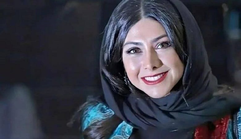 عکس/ چهره غمگین و افسرده آزاده صمدی پس از صدور حکمش