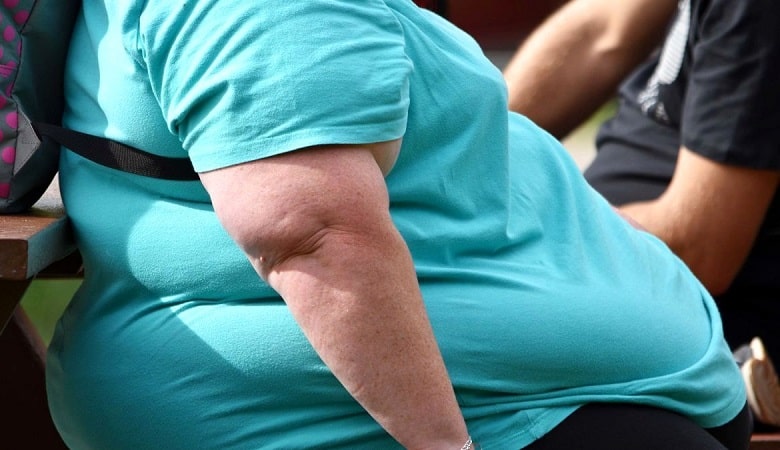 پسر زیر قول ازدواجش زد و گفت تو ۱۲۰ کیلو هستی…