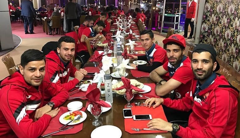 تمسخر خبرنگار عربستانی: پرسپولیسیها پول ناهار ندارند!
