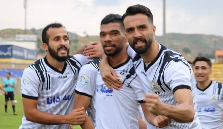 فال حافظ امروز جمعه 20 بهمن 1402/ دیگر ز شاخ سرو سهی بلبل صبور