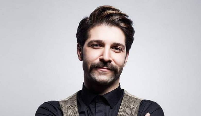 عکسی عجیب و غریب از لباس گل گلی مظفر الدین شاه+ تصویر