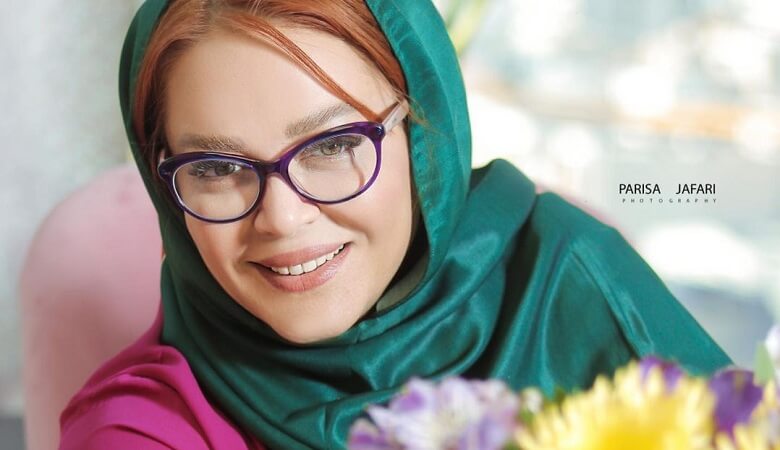 عکس/ بهاره رهنما با لباس عجیب در فروشگاه لوازم حیوانات!