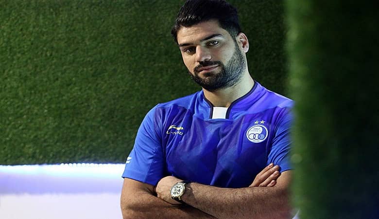 مدافع سابق استقلال پرسپولیسی شد!