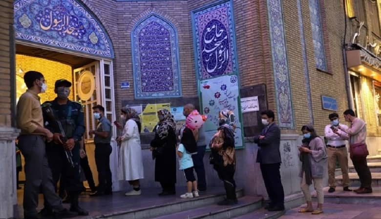 تسپ جالب نفیسه روشن در اقیانوس هند/ عکس