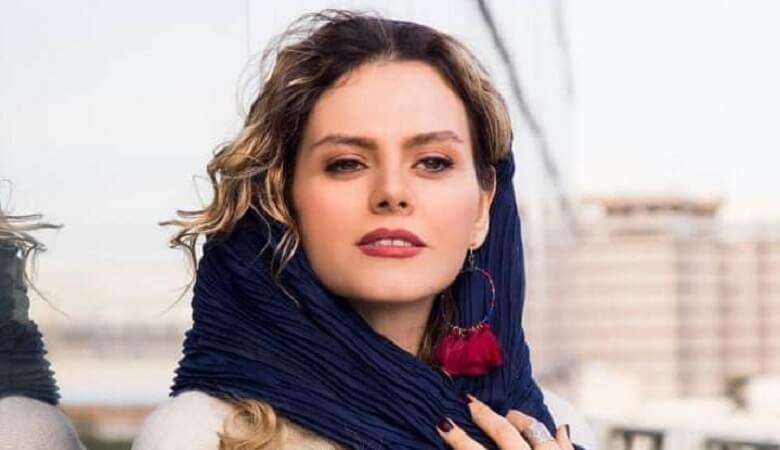 عکس/ غزاله نظر و رفقا با مزار علی انصاریان