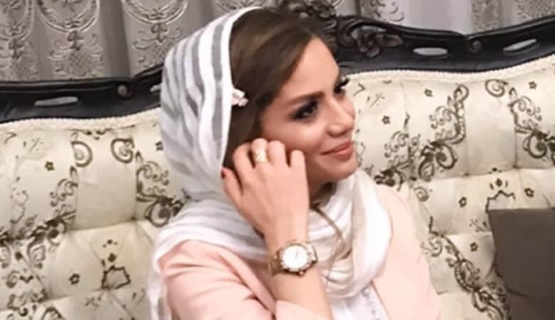 عکس/ مجری صدا و سیما با لباس جیغ