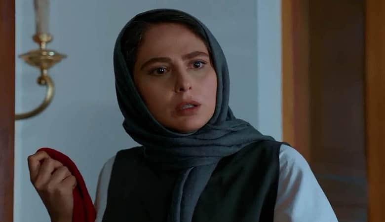 عکس/ حضور المیرا شریفی مقدم در نمایشگاه کتاب با این سر و وضع حسابی جلب توجه کرد!