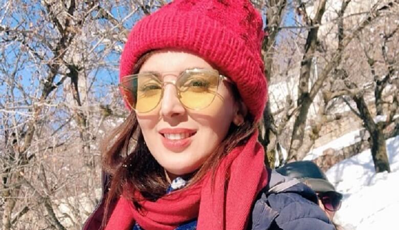 ویدئو/ آواز خواندن لیلا بلوکات در کنار معلم مردش