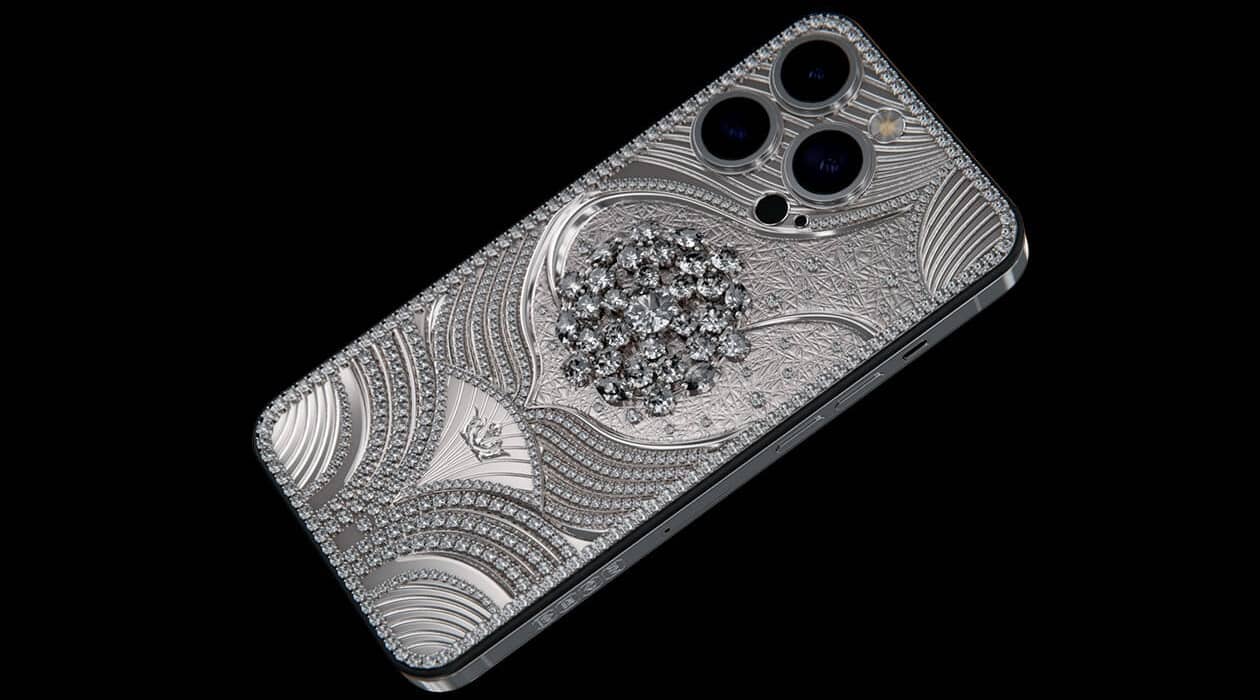 گران قیمتترین آیفون جهان با بیش از 570 الماس!