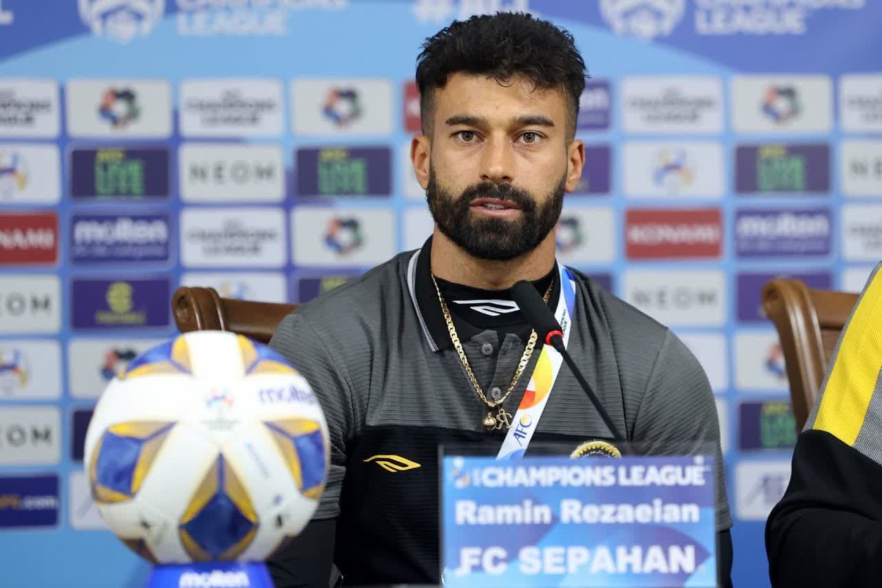 عکس/ تیپ عجیب و جنجالی رامین رضاییان در یک تفریح خانوادگی