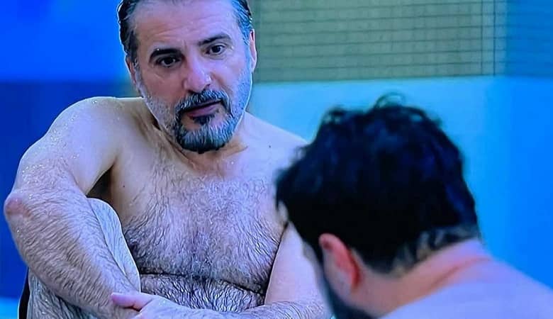 جواد هاشمی به دلیل تصویر برهنه ممنوع التصویر شد!