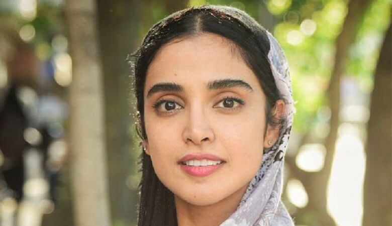 عکس/ پست عاشقانه الهه حصاری زیر درخت نارنج