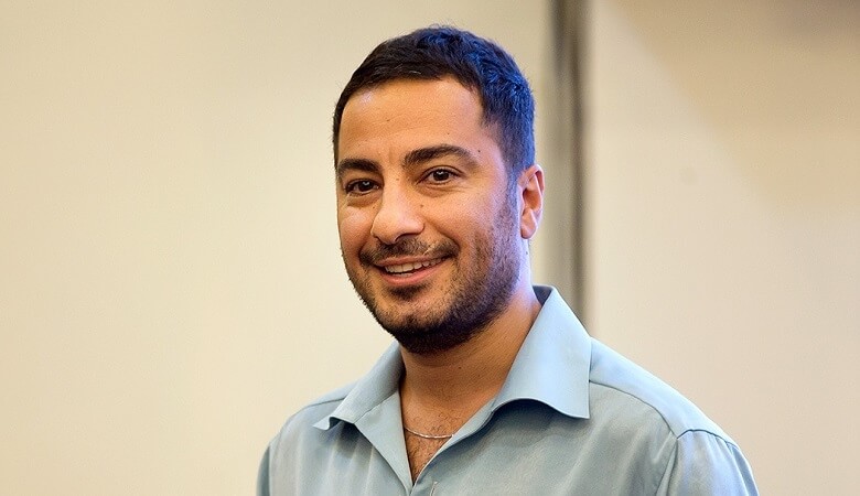 عکس/ نوید محمدزاده و ادامه عینک‌های عجیب و غریبش