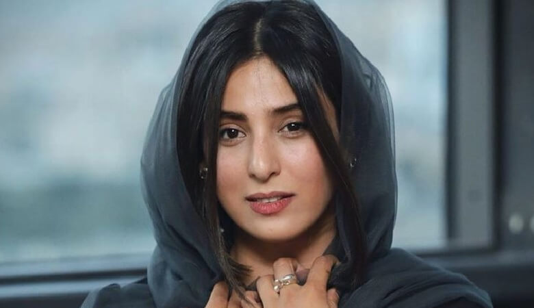 عکس/ سلفی آناهیتا افشار با عینک و سبک جدیدش