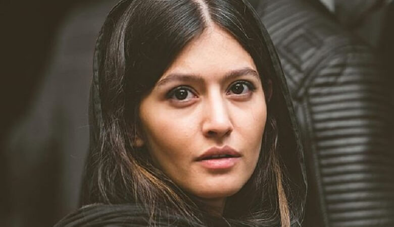 عکس/ جشن تولد جالب الناز اکردوست در وسط رودخانه