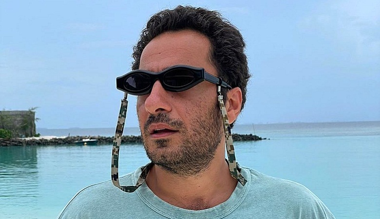 “نوید محمدزاده” این بار با شلوار چروک و گشاد سوژه شد!/ عکس