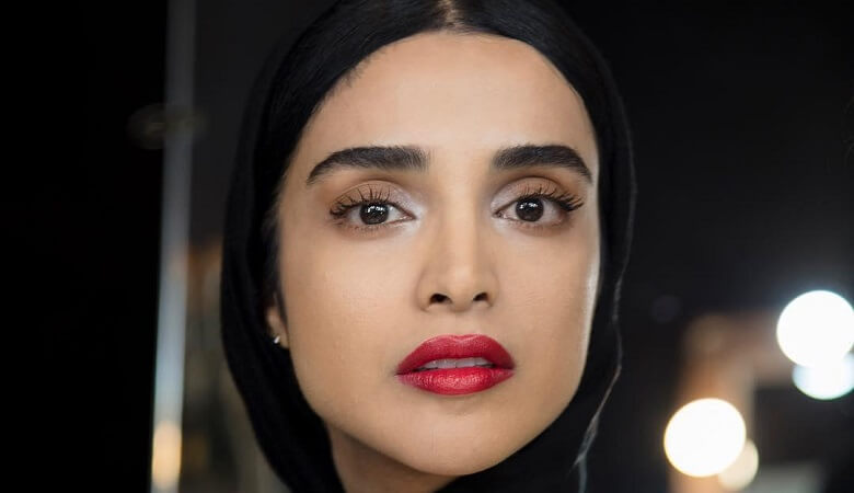 سلفی لوس الهه حصاری با لباس خرگوشی!