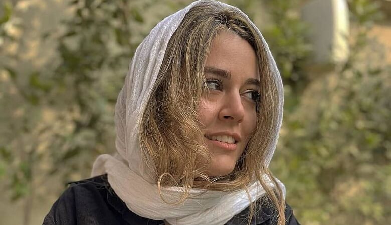 عکس/ لباس خاص و جالب ماهور الوند در خانه