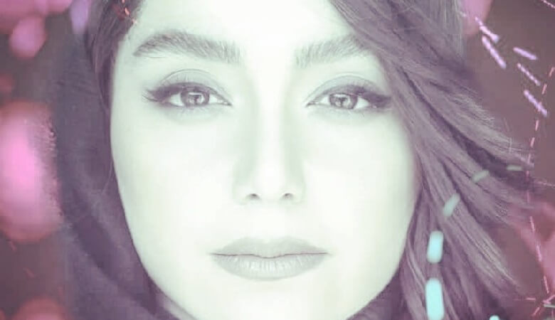 عکس عجیب نازنین بیاتی با تیپ خلافی و سیگار!