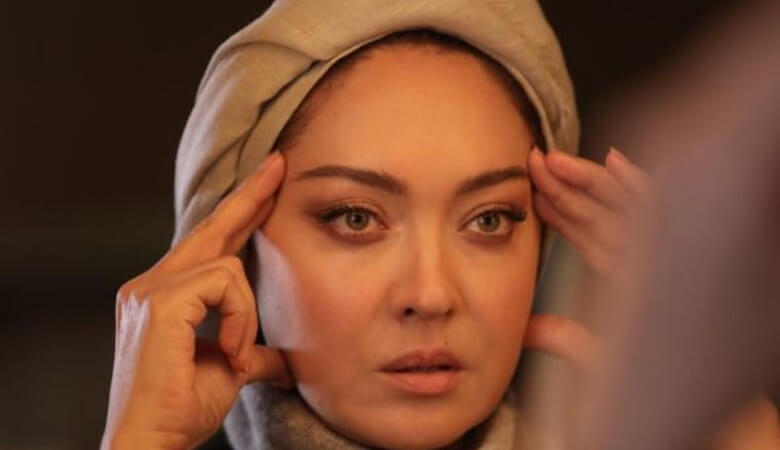 ویدئو/ تبلیغ عجیب نیکی کریمی؛ تمام چشم‌ها خیره به اوست!