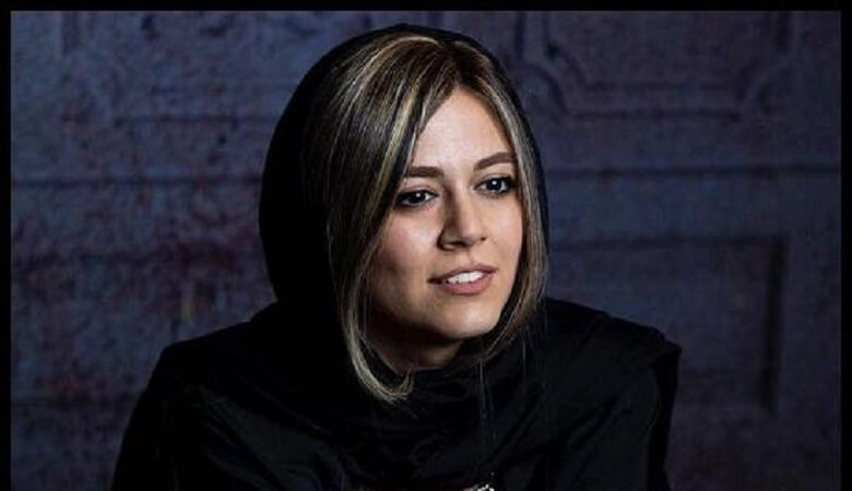 عکس/ ماهور الوند با جوراب توری و شلوار سندبادی