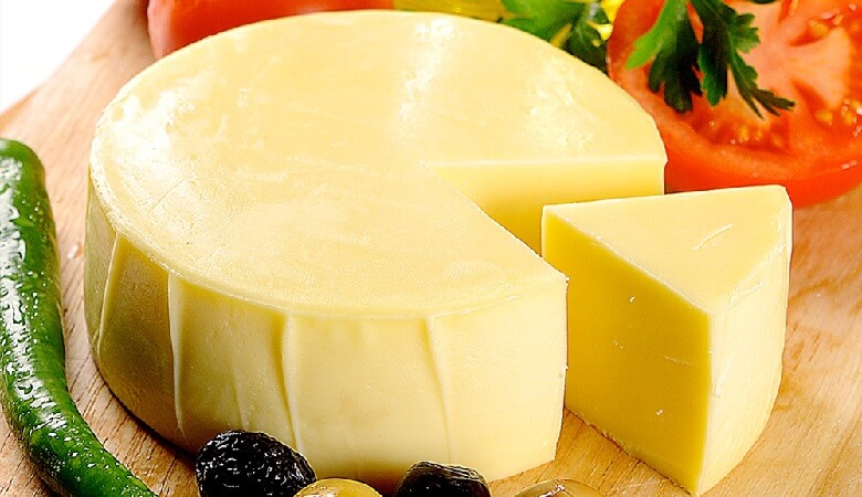 جواب سوالی قدیمی؛ پنیر خوردن مداوم آدم را خنگ میکند؟!