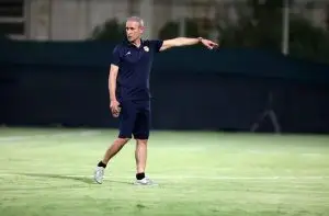 واکنش جالب یحیی گل‌محمدی به حرکات خداداد عزیزی