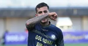 هم استقلال من را می‌خواهد هم پرسپولیس