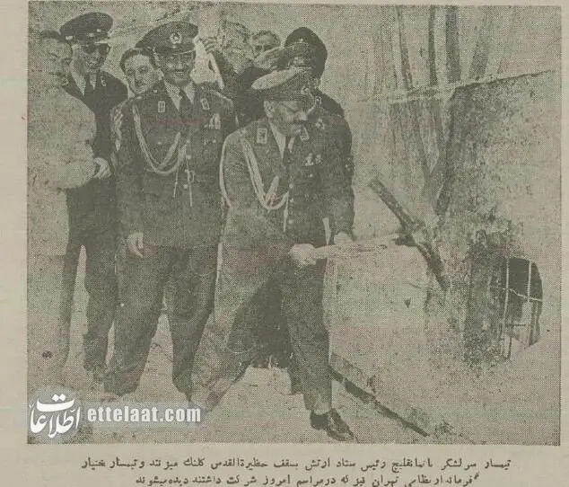 عکس تاریخی از تخریب معبد بهائیان در تهران ۷۰سال قبل! عکس تاریخی از تخریب معبد بهائیان در تهران ۷۰سال قبل!