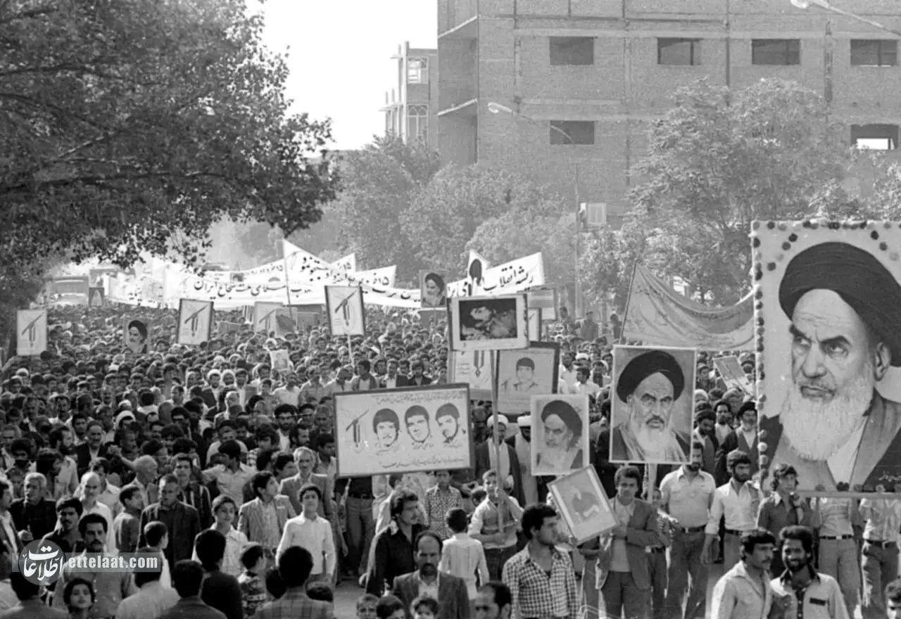گزارش تصویری اولین سالگرد ۱۵خرداد بعد از انقلاب