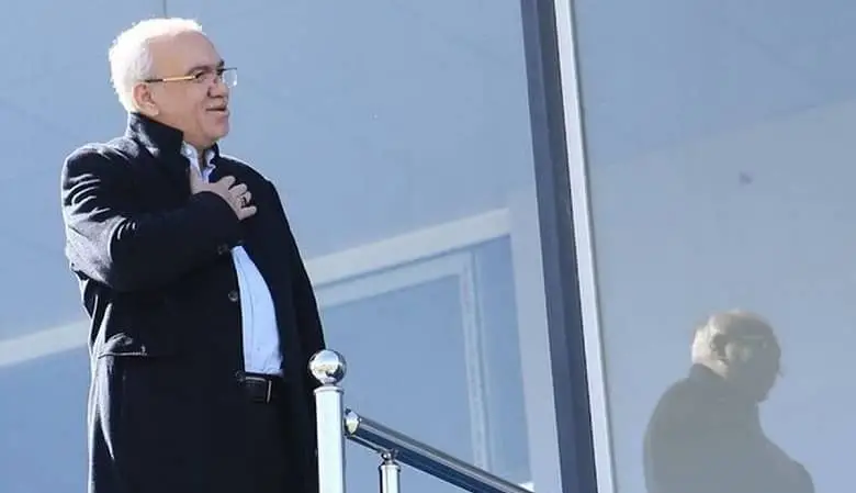 فوری/ مدیرعامل آبی پوشان از سمت خود کناره گیری کرد!