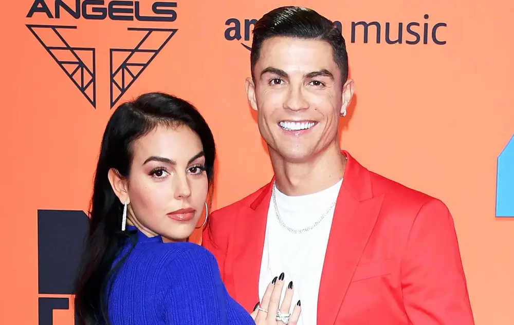 حرکت عاشقانه رونالدو برای جورجینا در بازی مقابل الاتحاد!!